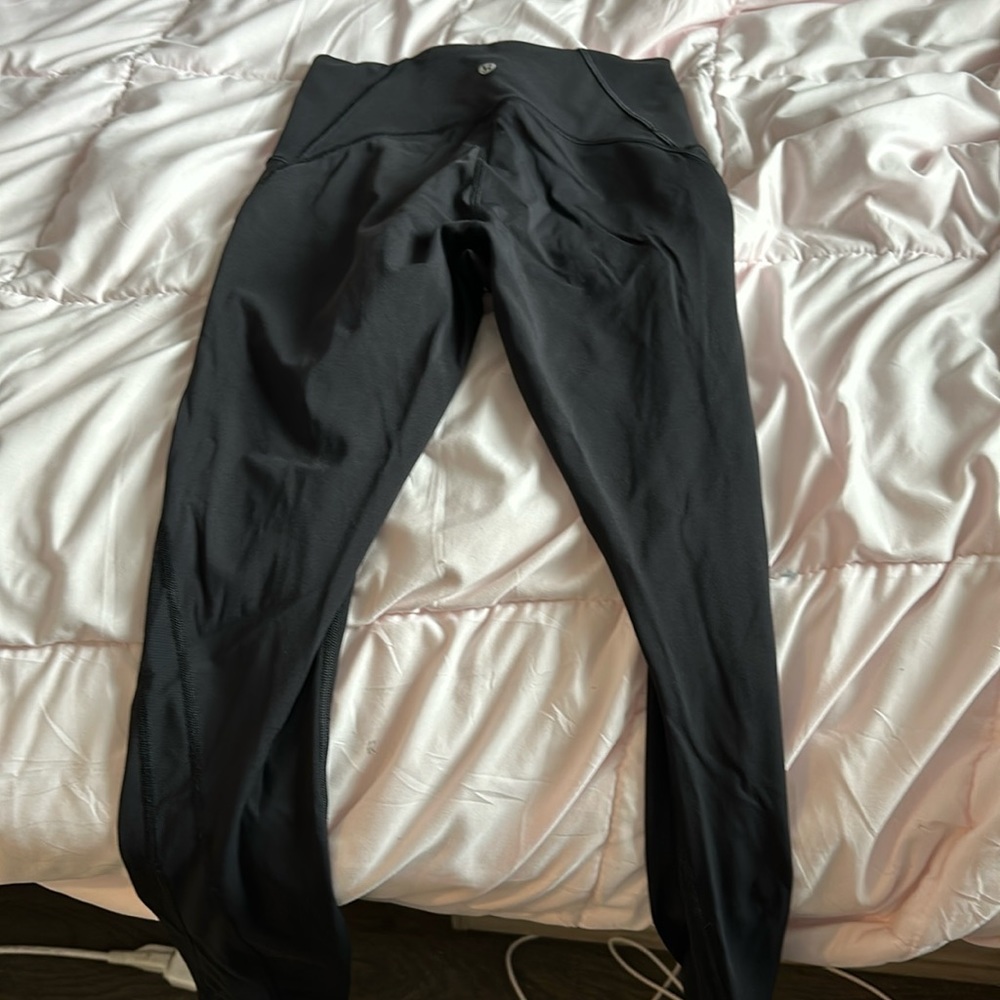 Black Lululemon leggings